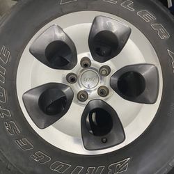 Jeep Wrangler Stock Rims Set Of 5