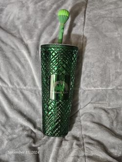 ‼️PLEASE READ DESCRIPTION‼️Starbucks Cold Cup with Emerald City Straw Topper (24 oz.)