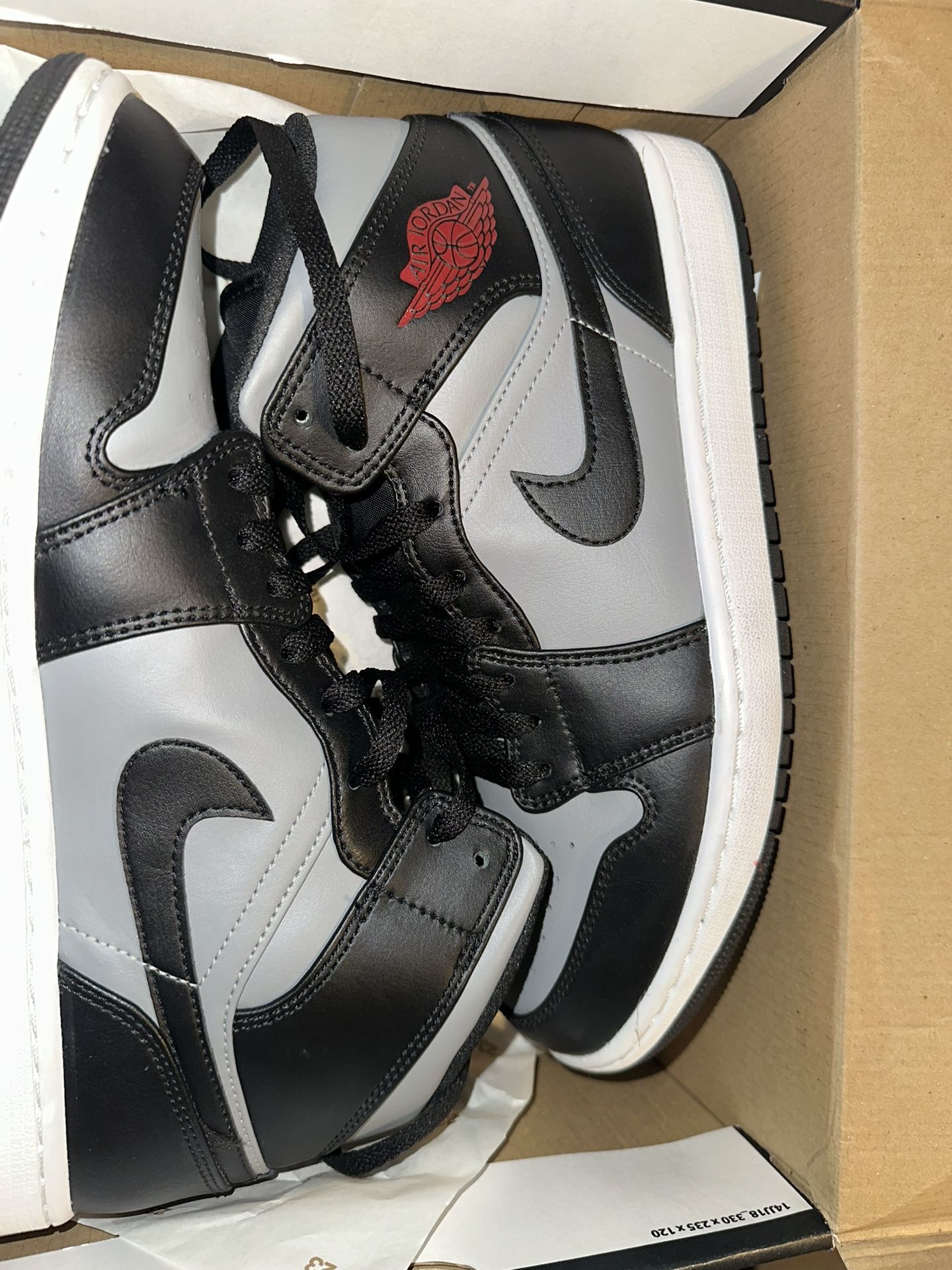 Air Jordon 1 mid’s
