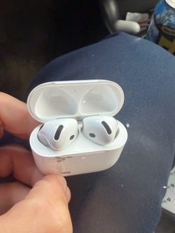 Apple AirPods 4