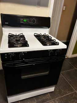 Gas stove