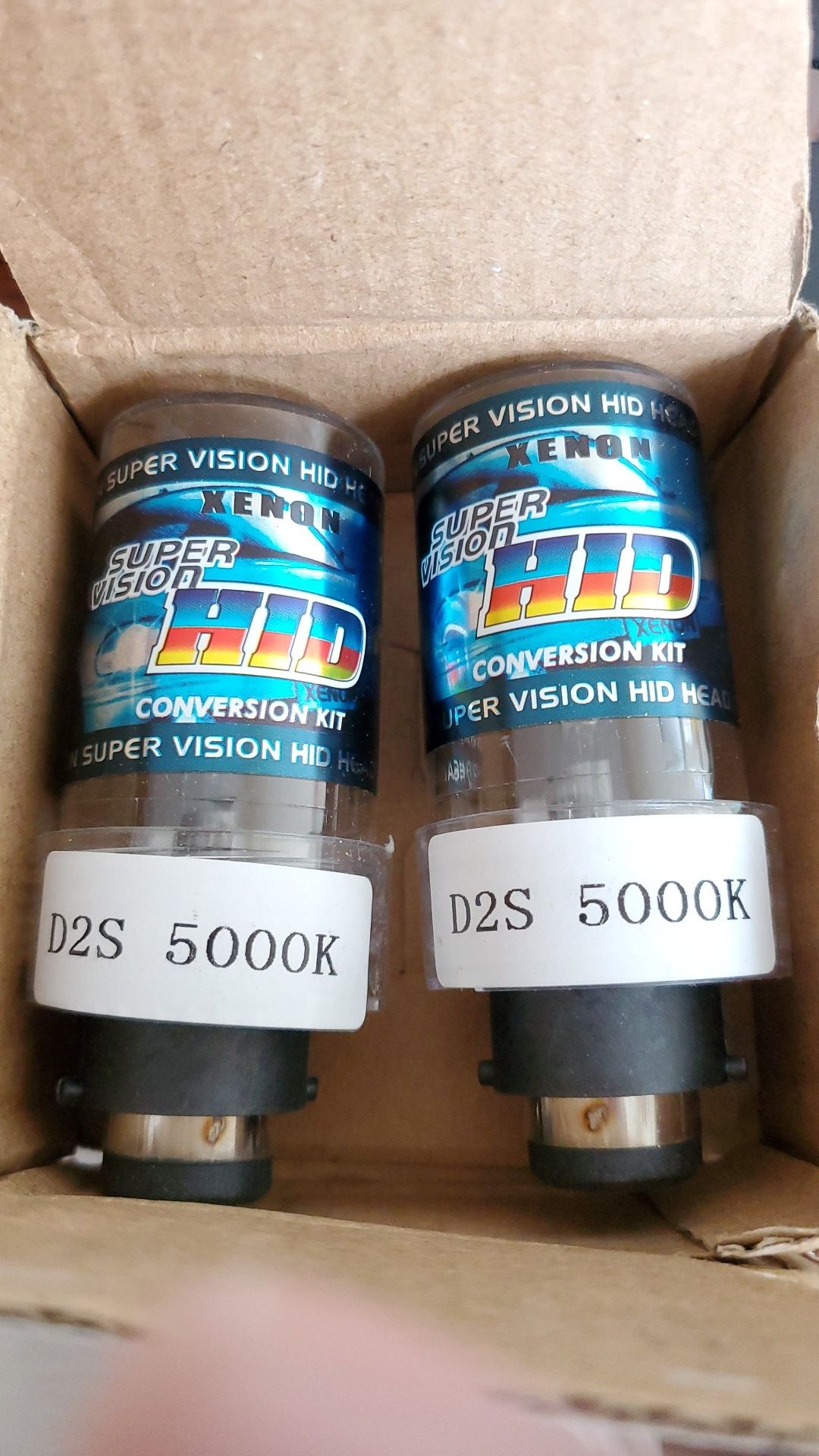 Xenon D2S bulbs (2) OEM 5000k BRAND NEW