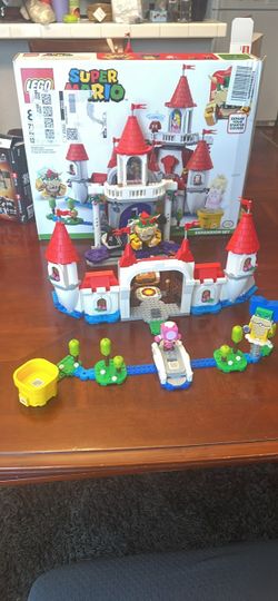 LEGO Super Mario Peach's Castle Expansion Set