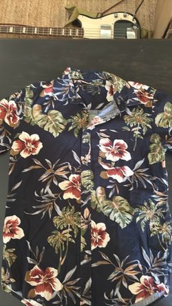 X small boy shirt $3