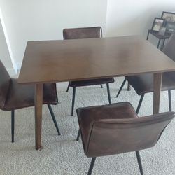 Dinette Table And Set Of 4 Keavu Chairs