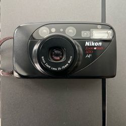 Nikon Zoom Touch 470
