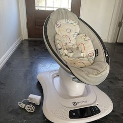  4moms MamaRoo Multi-Motion Baby Swing