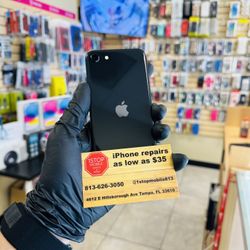 iPhone SE Unlocked (2020) 