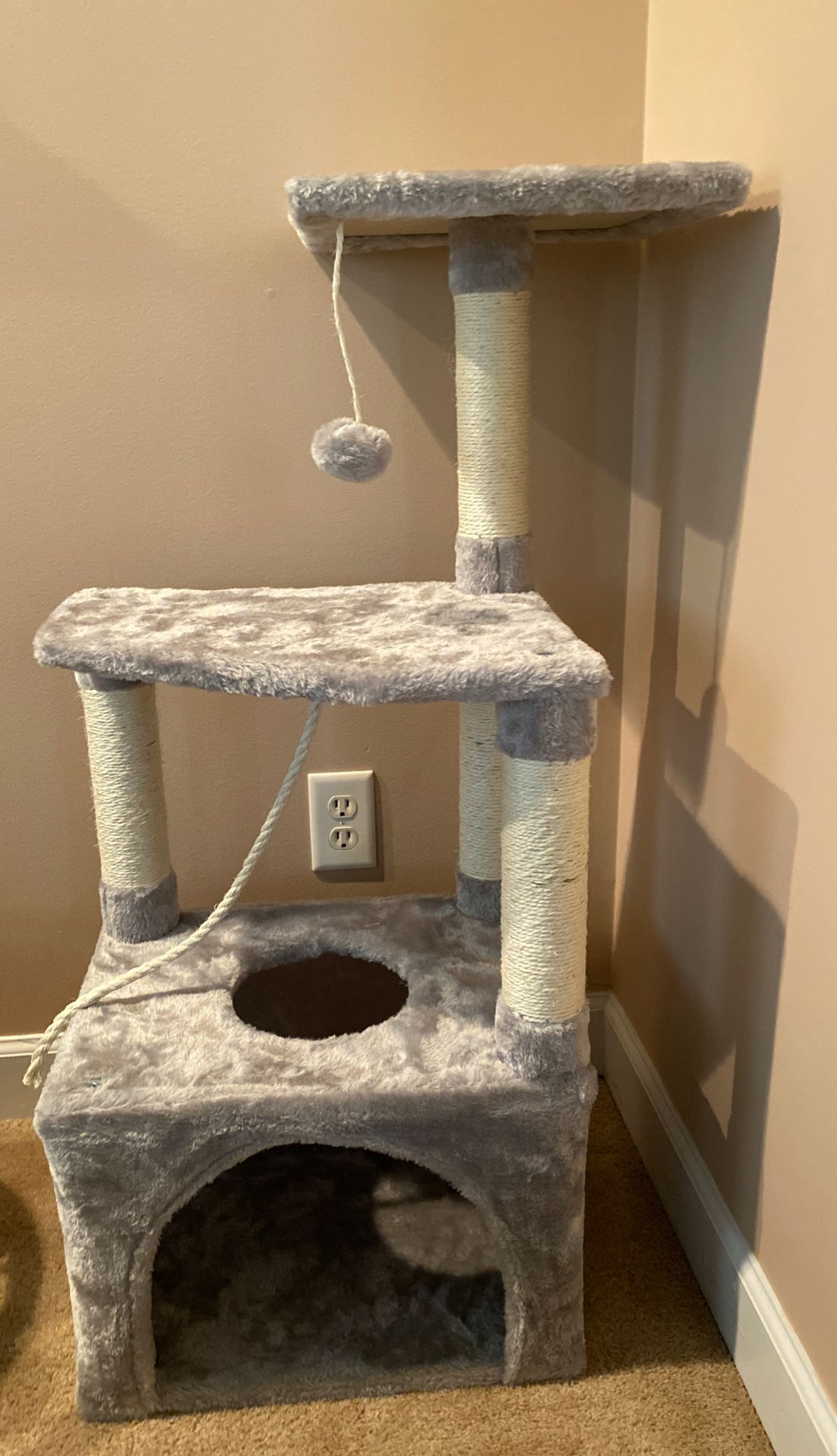 Brand New Cat Tree/House