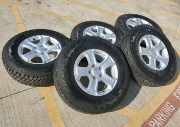 X5 BRAND NEW Jeep Wrangler 245/75R/17 Bridgestone Duler A/T Wheels and Tires