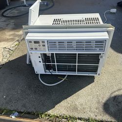 Window A/C unit