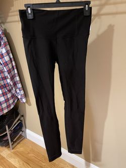 Lululemon Woman’s Yogas