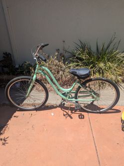 Huffy beach cruiser