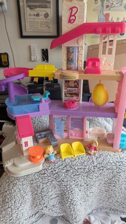 Little People Barbie Dream House