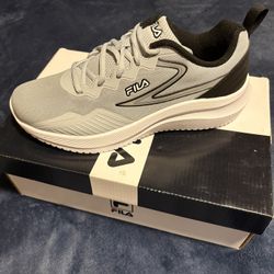 Brand new Fila shoes for men size 8 1/2