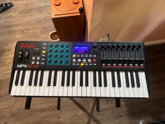Akai Midi Controller