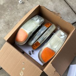 gmc Headlights 05 Yukon