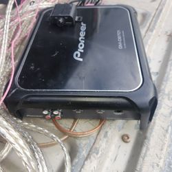 Pioneer  Gm-d8701 Amplifier 