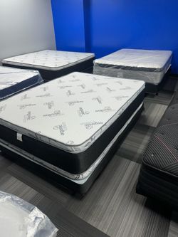 Huge sale for Mattress And Box Twin size #mattress and box 150.$ full 190$ Queen 200$ king 290$. free delivery free set up 708….289…7715… cash or Zell