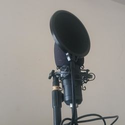 Maonon Professional Gaming/Podcasting Microphone Kit