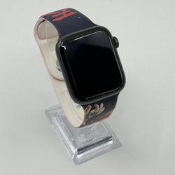 Apple Watch SE 44mm (GPS Only)