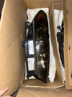 Ford Fusion Headlight
