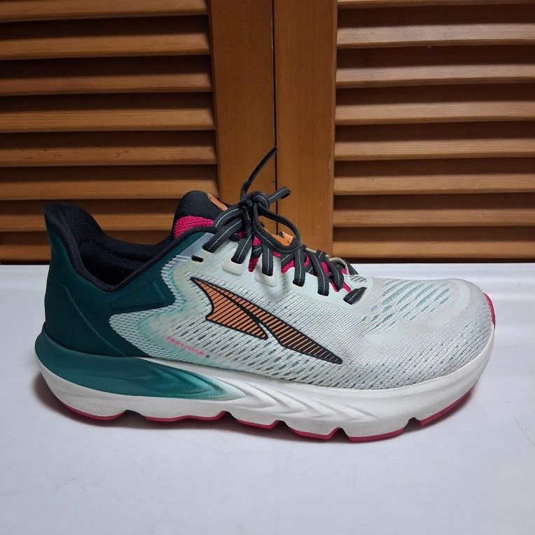 Altra Provision 6 Women's Running Shoe * Size: 8
