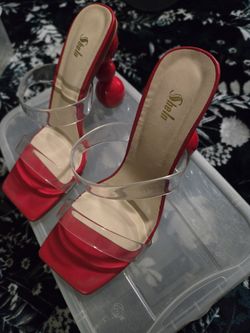 RED HEELS
