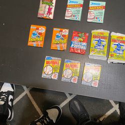 Vintage Baseball Cards With Bubble Gum 