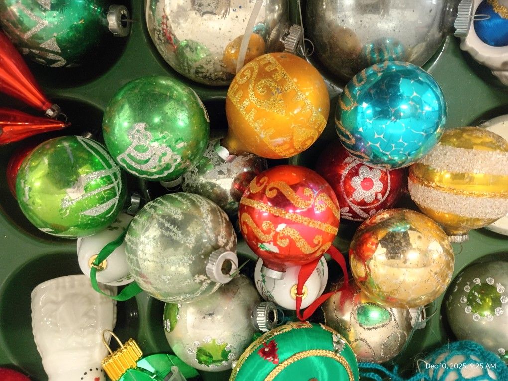 Tons Of Vintage Christmas