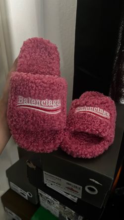 pink balenciaga slides