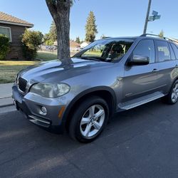 BMW X5 30i