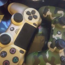 2 Used Sony dualshock PS4 Controllers $$ Or Trade