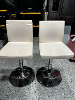 Adjustable stools