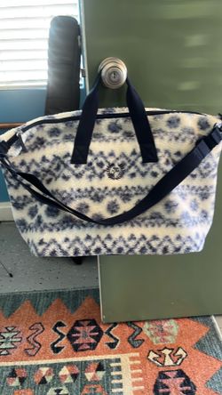 Victoria secret new x large tote bag with carry on strap