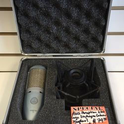 AKG Perception 220 Large Diaphragm Condenser Microphone & Shockmount 
