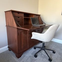 Amish Furniture: Graham Secretary Desk
