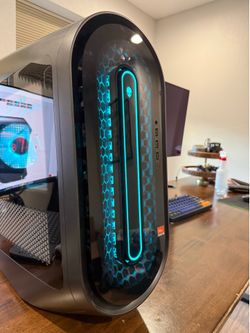 Alienware Aurora R15 w/ RTX 4090, AMD 7950X, 32GB RAM, 2 TB SSD