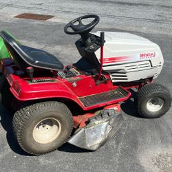White Lawn Tractor LT1300 
