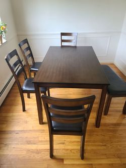 Modern 6 Piece Dining Set, Brown.  Like new