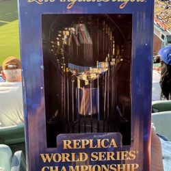 Dodgers Replica Trophy 2025 Sga 