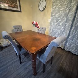 Dining Table With 4 Chairs 