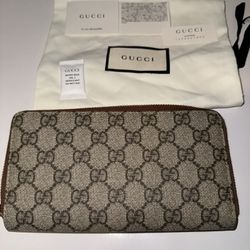 Gucci Wallet Authentic