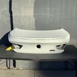 2014-2018 BMW M6 Trunk OEM