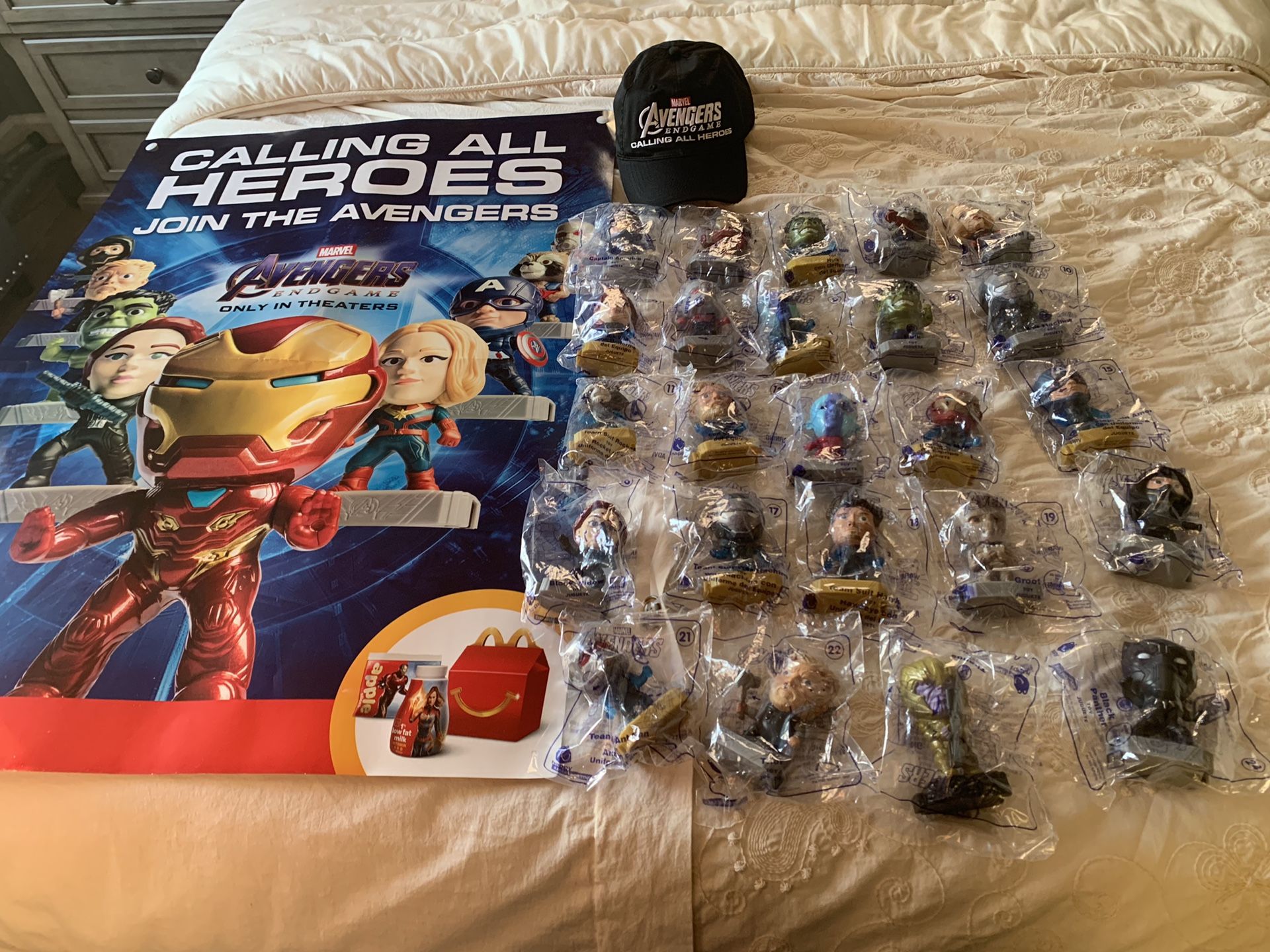 Avenger 24 piece collection w/ poster and hat
