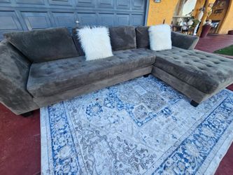 Beautiful Couch With lounge totally Deep Clean Good Condition No Stains No Smell