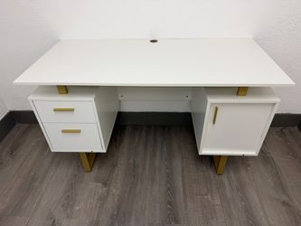 White Desk