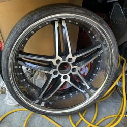 2 22 Inch Rims 