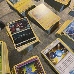 Pokémon Card Bundle This Is 1K Cards ( Commons )
