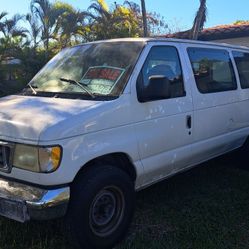 2003 Ford Econoline